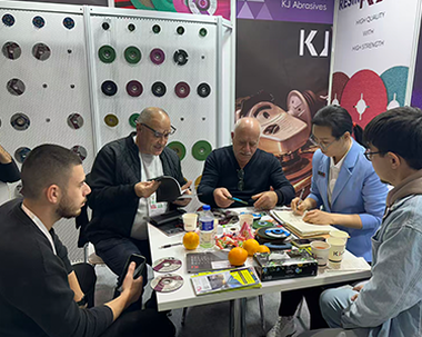 Predstavljanje proizvoda serije jastučića za ribanje